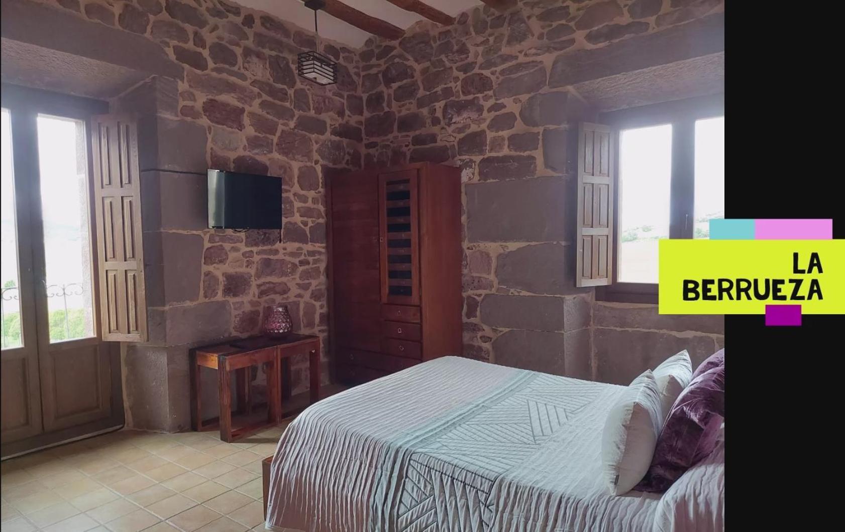 Hostal Rural Ioar Sorlada Esterno foto
